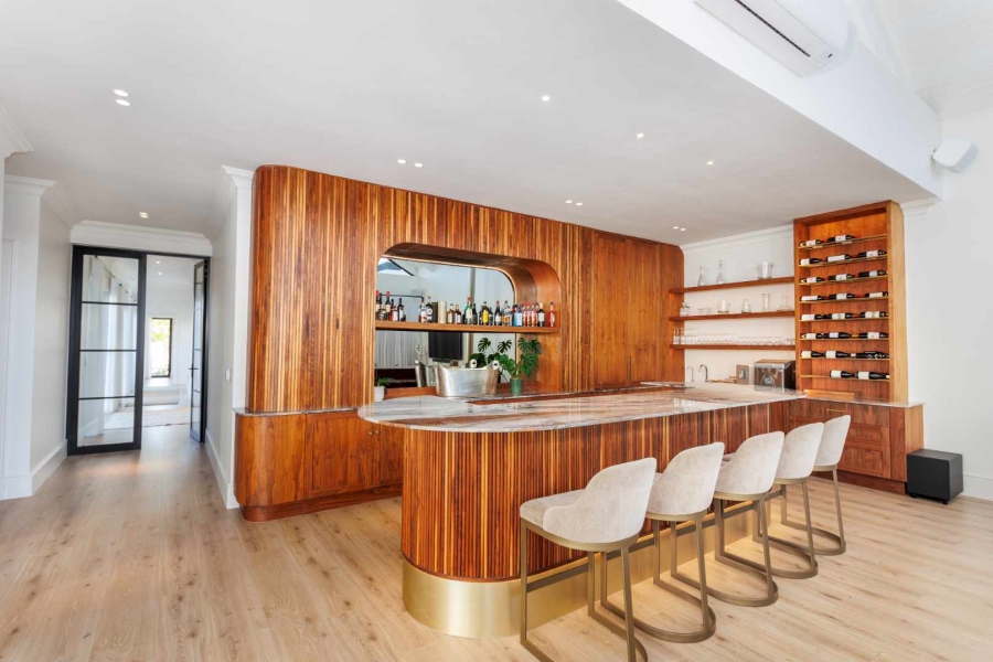 8 Bedroom Property for Sale in Val De Vie Estate Western Cape